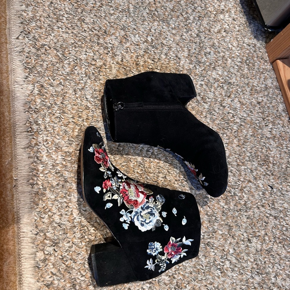 White House Black market Black and Red Ankle Boots